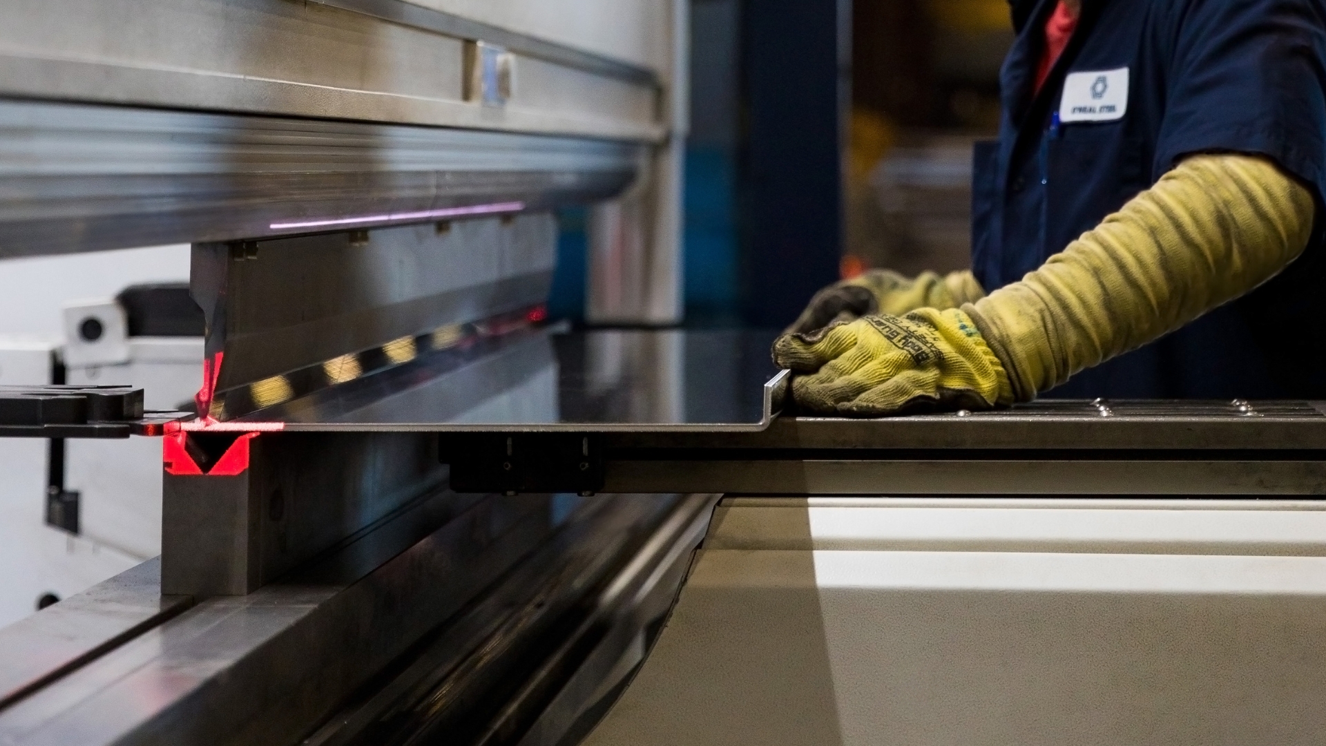 O'Neal Steel Metal Processing Services Press Brake Operator Bending Metal Sheet